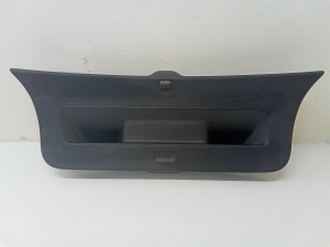 Trunk lid trim panel - 6R6867601A