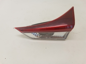 Tail light on trunk lid - 02344