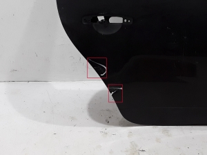 Dacia Duster (2010–2017) Tagumised küljeuksed 821000826R - 2
