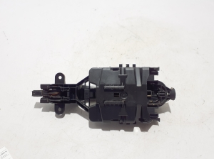 VOLVO XC90 (2015–2024) Front door external opening handle and its details - 2