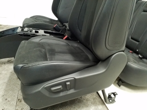 Mitsubishi Eclipse cross (2017–2026) Interior and its parts - 12