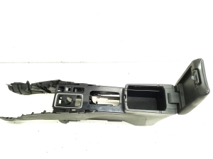 Mitsubishi Eclipse cross (2017–2026) Interior and its parts - 21