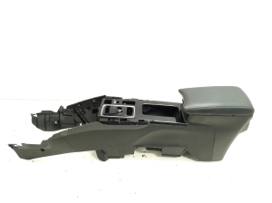 Mitsubishi Eclipse cross (2017–2026) Interior and its parts - 22
