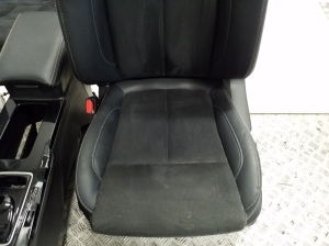 Mitsubishi Eclipse cross (2017–2026) Interior and its parts - 6