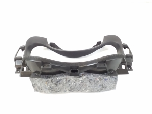 Infiniti Q70 (2013–2018) Instrument cluster trim 682401ME0A - 3