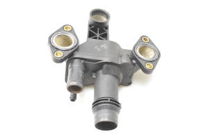 Land Rover Discovery V (2017–2026) Termostaadi korpus 4H2Q8592 - 2