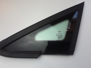 Ford Fiesta VI (2008–2017) Vitre de custode arrière 1799204 - 2