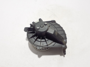 RENAULT Kangoo (2008–2020) Salongi puhuri mootor 7701068992 - 3