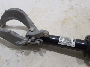VOLVO XC90 (2015–2024) Front shock absorber and its components - 2