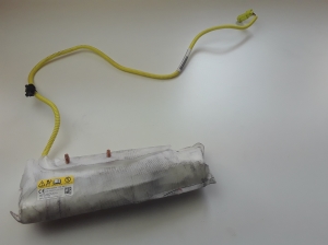 Front seat airbag - 05890080