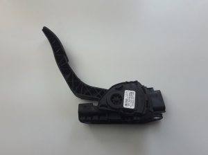 Ford Fiesta VI (2008–2017) Accelerator pedal 8V219F836AB - 2