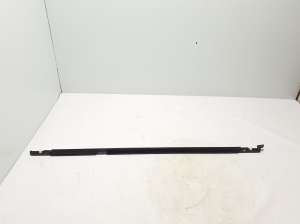 VOLVO XC90 (2015–2024) Rear side door outer window molding 31479472 - 4