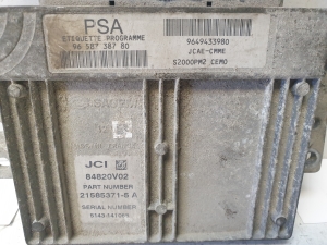 Peugeot Partner I (1996–2008) Engine control unit 84820V02   9658738780 9649433980 S2000PM2 - 2