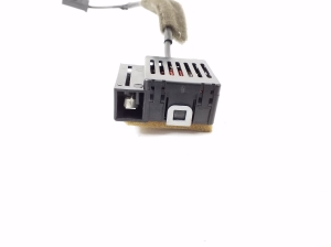Infiniti Q70 (2013–2018) Antenas pastiprinātājs 283621MA0A - 3