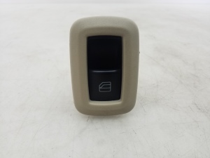Rear side door window switch - A251820051