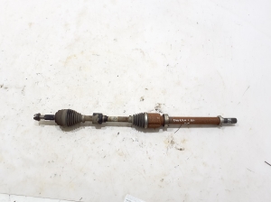   Arbre de transmission avant et ses composants  - 391001267R 