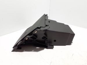 RENAULT Clio V (2019–2026) Glove box 681082518R - 4