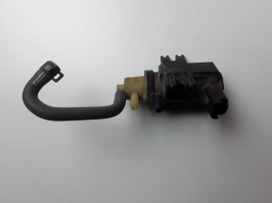 Ford Fiesta VI (2008–2017) Magnetventil CM5G9F490AA - 3