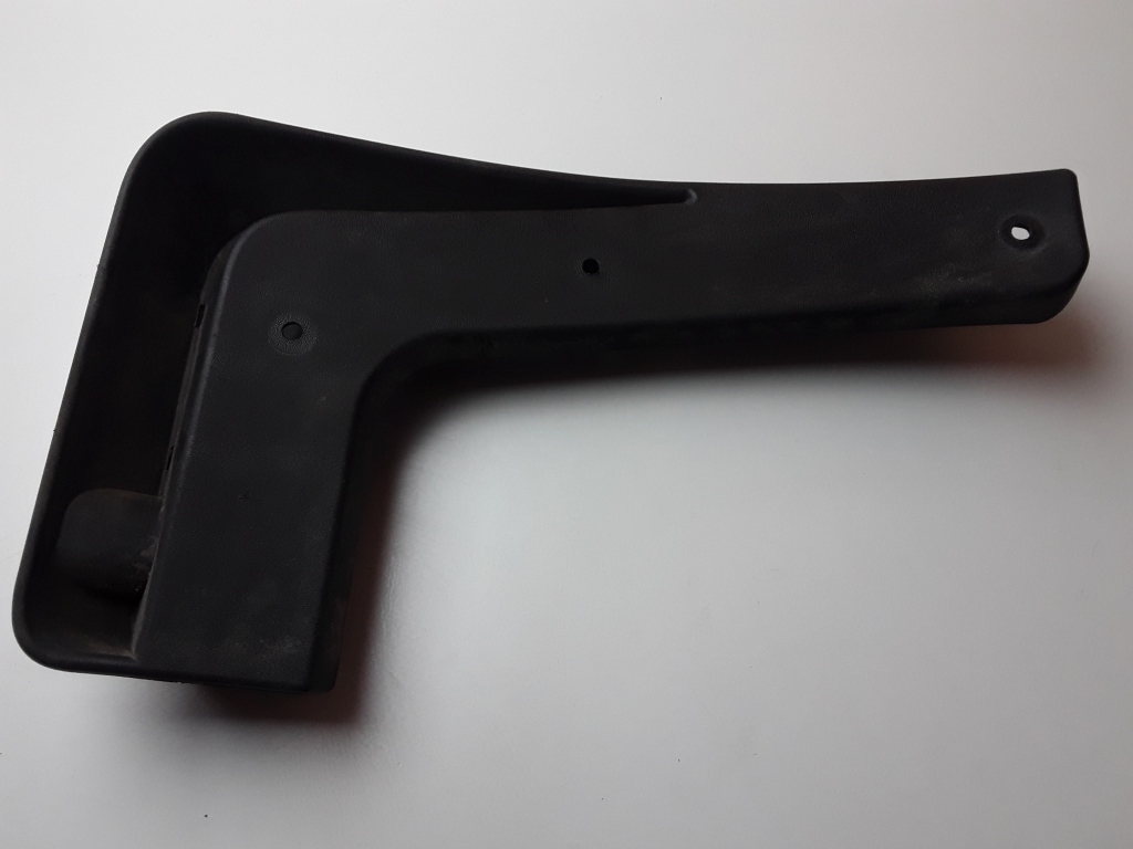 Kia Sportage (2016–2021) Mud flap 86832F1001