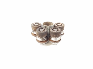 Infiniti Q70 (2013–2018) Radmuttern, Schrauben - 2