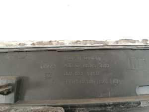  Listwa drzwi przednich 