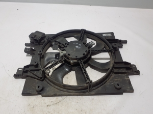 Dacia Duster (2010–2017) Dzesēšanas ventilators un tā daļas 214811626R - 4