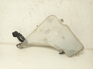 BMW 1 SERIES F20 (2010–2026) Front washer fluid reservoir 7241673 - 4