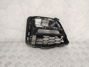 Front bumper lower grille - 8069372