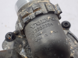 VOLVO XC90 (2015–2024) Veepump 32252284 - 2