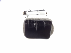 Volkswagen Touareg II (2010–2018) Dashboard air vent grilles 7P2819727A - 4