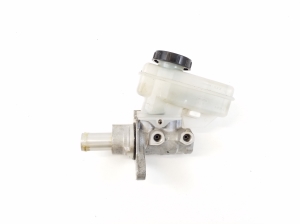   Brake master cylinder  - D60101MA0A 