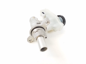 Infiniti Q70 (2013–2018) Piduri peasilinder D60101MA0A - 5