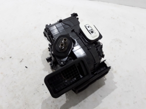 RENAULT Clio V (2019–2026) Heizung und ihre Teile 272707828R - 2