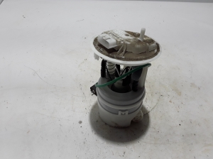   Pompe à carburant dans le réservoir  - 172021210R 