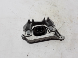 RENAULT Clio V (2019–2026) Engine mount 112536909R - 2