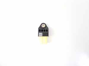 TOYOTA Yaris (2011–2020) Airbagsensor 898310D060