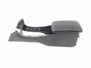Infiniti Q70 (2013–2018) Keskkonsool 969056AA7A - 5