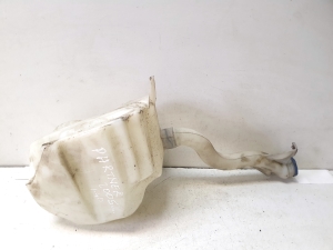 Peugeot Partner I (1996–2008) Front washer fluid reservoir 9646931180 - 4