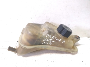 Coolant reservoir - 