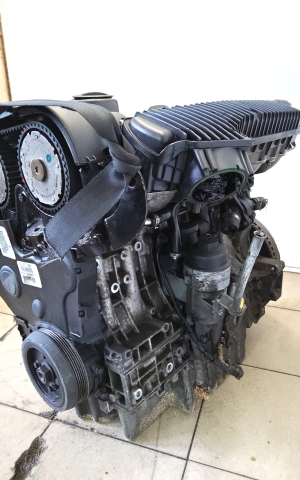 VOLVO V70 III (2007–2017) Motor B5254T8 - 4