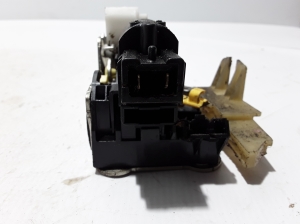 Dacia Duster (2010–2017) Front door lock 805032923R - 3