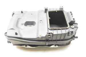 Mercedes Benz C-Class 204 (2007–2014) Luftfiltergehäuse A6510901101