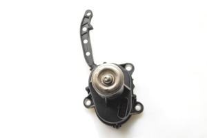 Mercedes Benz C-Class 204 (2007–2014) Saugrohrklappen-Stellmotor A6511500094 - 5