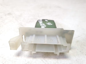 Peugeot Partner I (1996–2008) Cabin shoulder motor resistance - 2