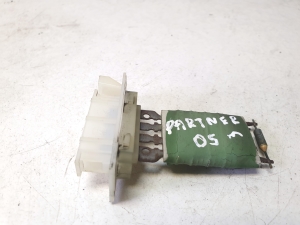 Cabin shoulder motor resistance - 