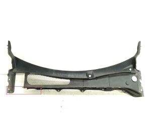   Windshield wiper mechanism trim to the glass 