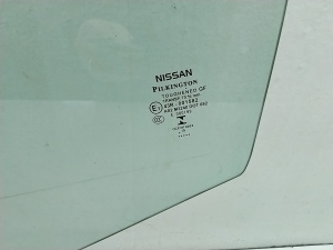 NISSAN Qashqai (2013–2021) Priekšējo durvju stikls 803014EA0A - 4
