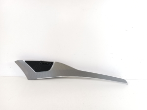   Front door trim 