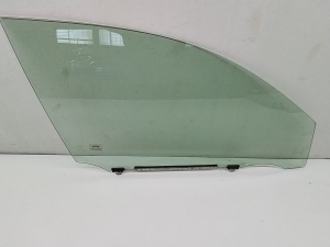 Fenster Scheibe Tür vorne - 6810142190