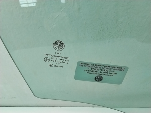 Alfa Romeo Giulietta (2010–2026) Priekšējo durvju stikls 50529951 - 3
